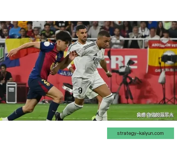 库尔图瓦在皇马生涯中的表现稳健，但仍留有遗憾因素待改善