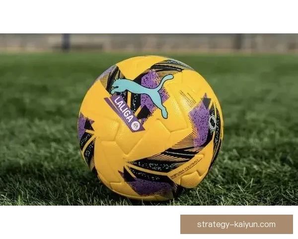 西甲全黄色球衣设计引发关注，展现独特风格与文化元素