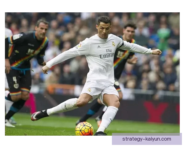 西甲皇马王朝持续巩固，近期表现稳健竞争力增强